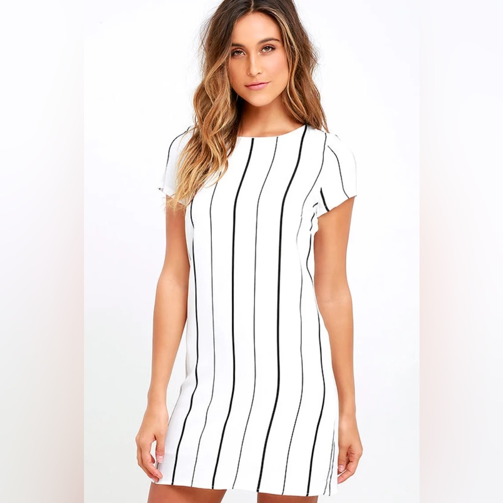 NWT Lulu’s ivory shift dress